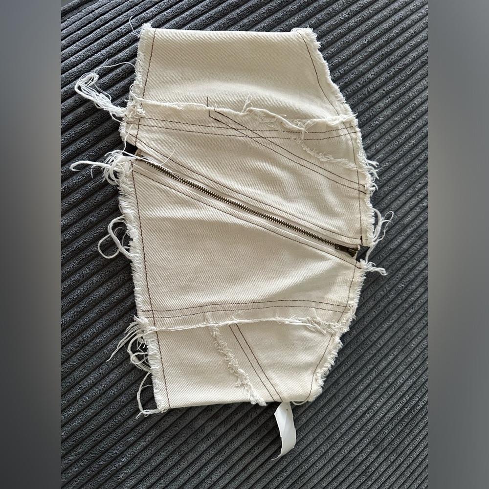 Distressed Bandeau.